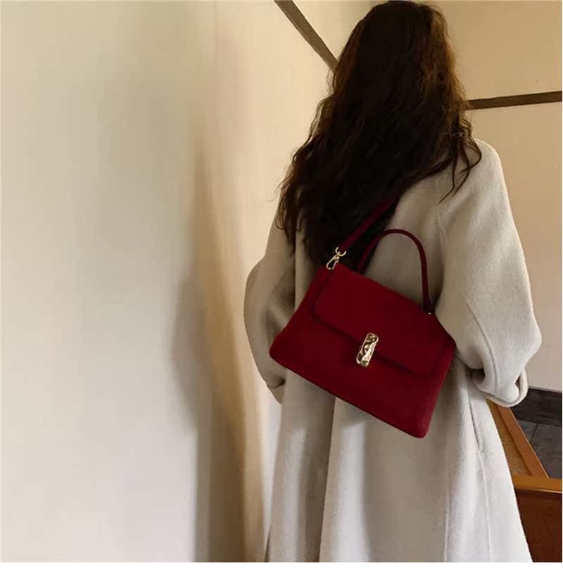 Red bag daily available large capacity tote bag