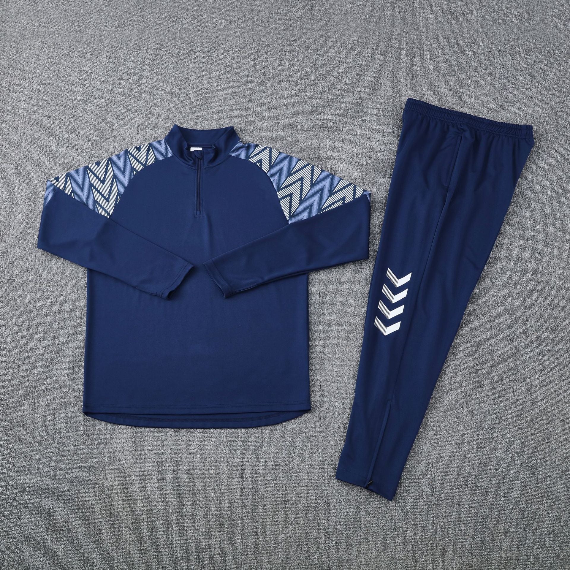 Half-zipper training suit in spring and autumn, long-sleeved slim exercise clothes, breathable quick-drying equipment.