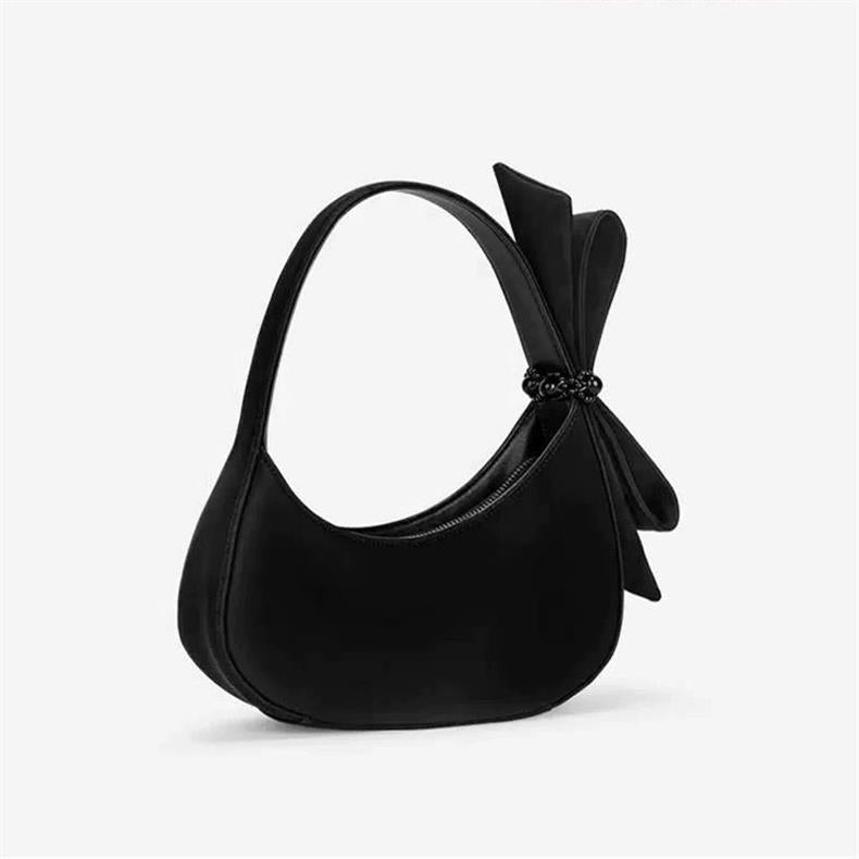 New solid black moon-shaped portable diagonal bag