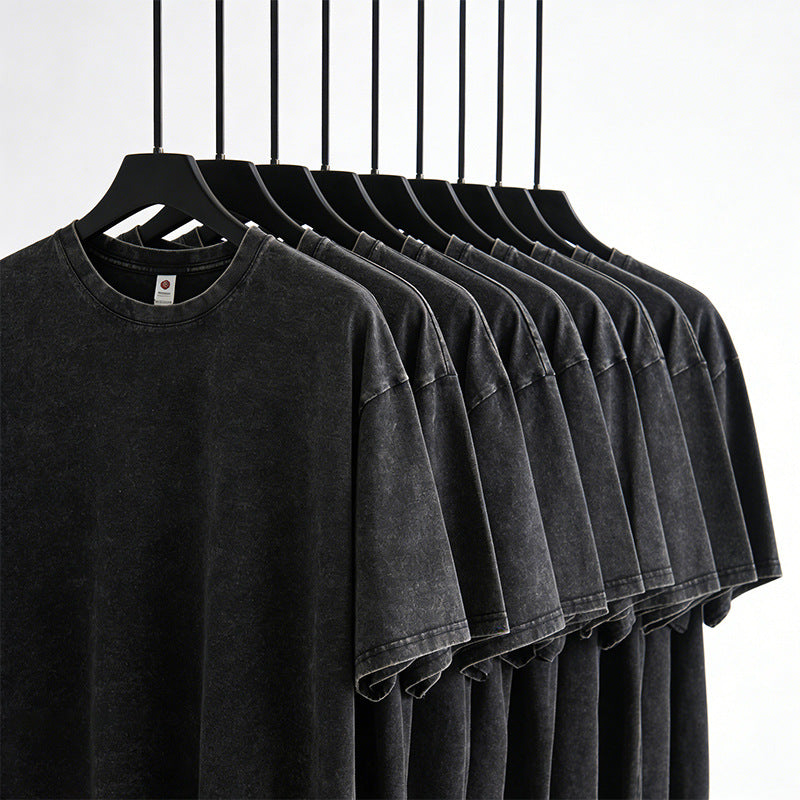 230g heavy cotton washed to make old vintage T-shirts.