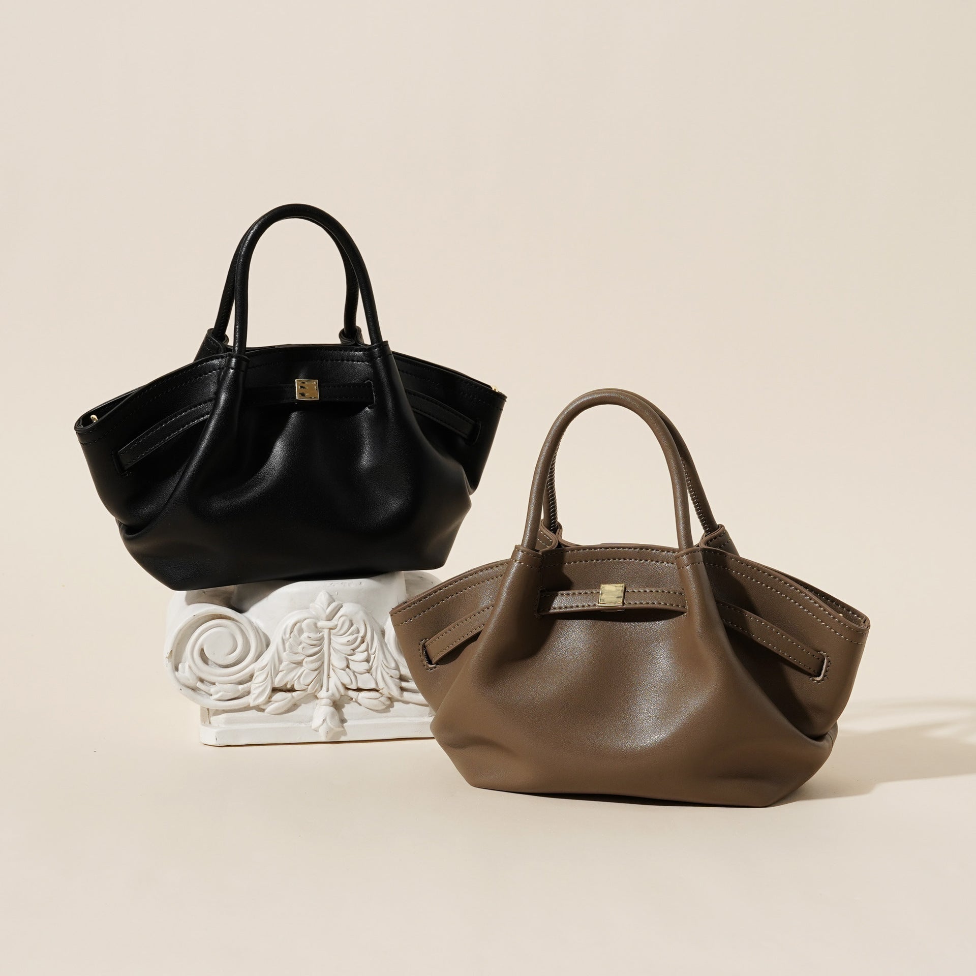 New genuine leather 2026 niche design casual versatile high-end feeling dumpling shoulder handbag