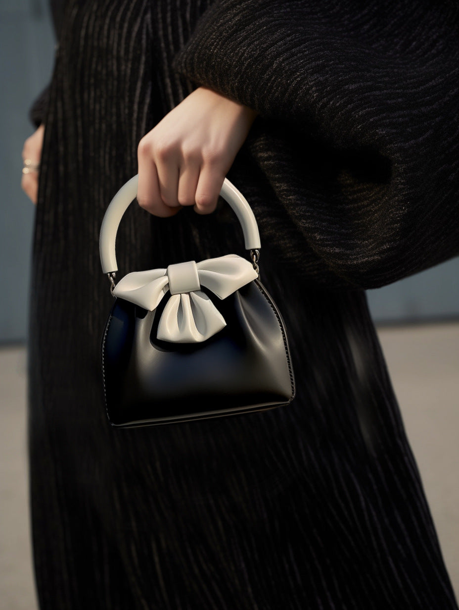 New spring and summer pleated handbag contrast color bucket bag