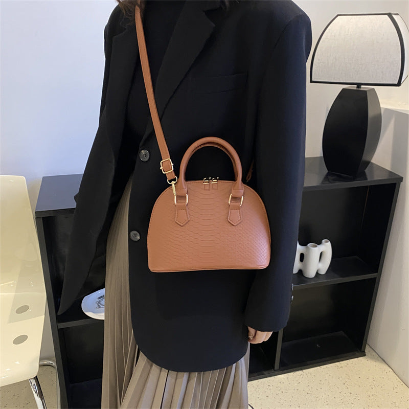 New women's portable shell bag in summer